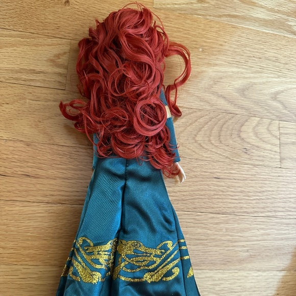 Disney Princess Merida Doll Like New in Box - Picture 4 of 16
